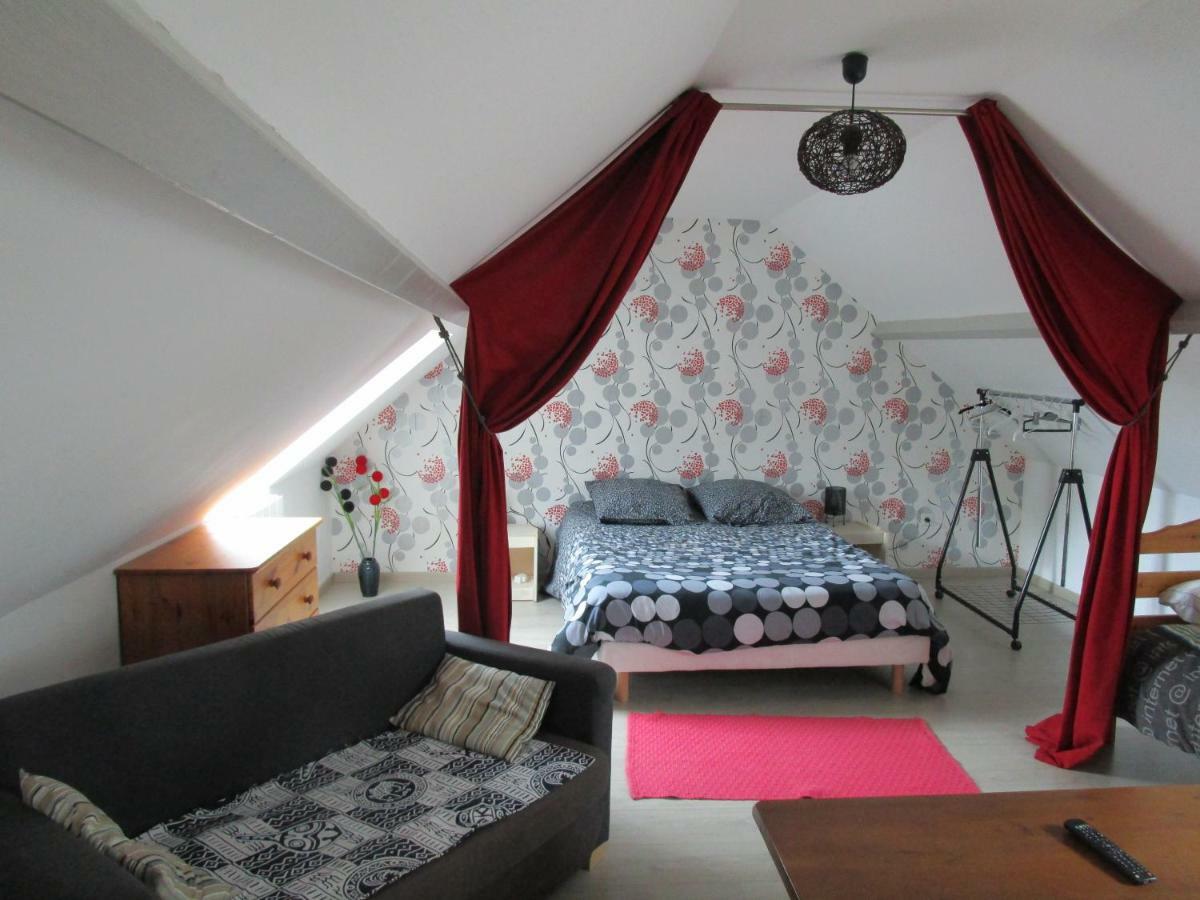 Gite Dans Les Alpes Mancelles Gesnes-le-Gandelin ภายนอก รูปภาพ